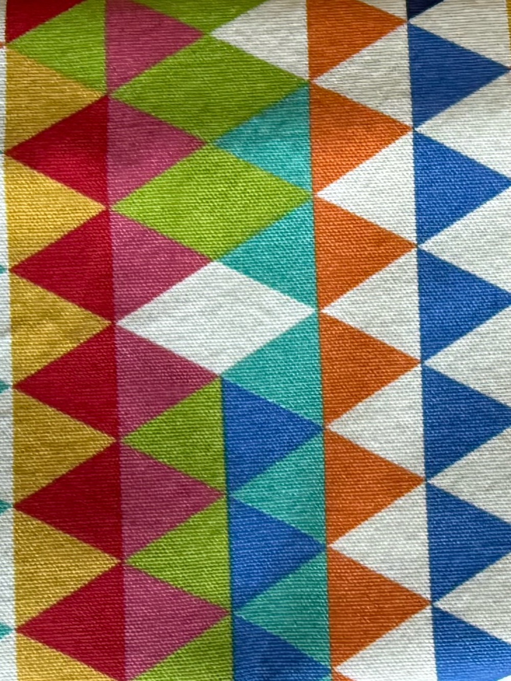 Colorful Geometric Triangle Print Fabric
Red, blue, white, green
